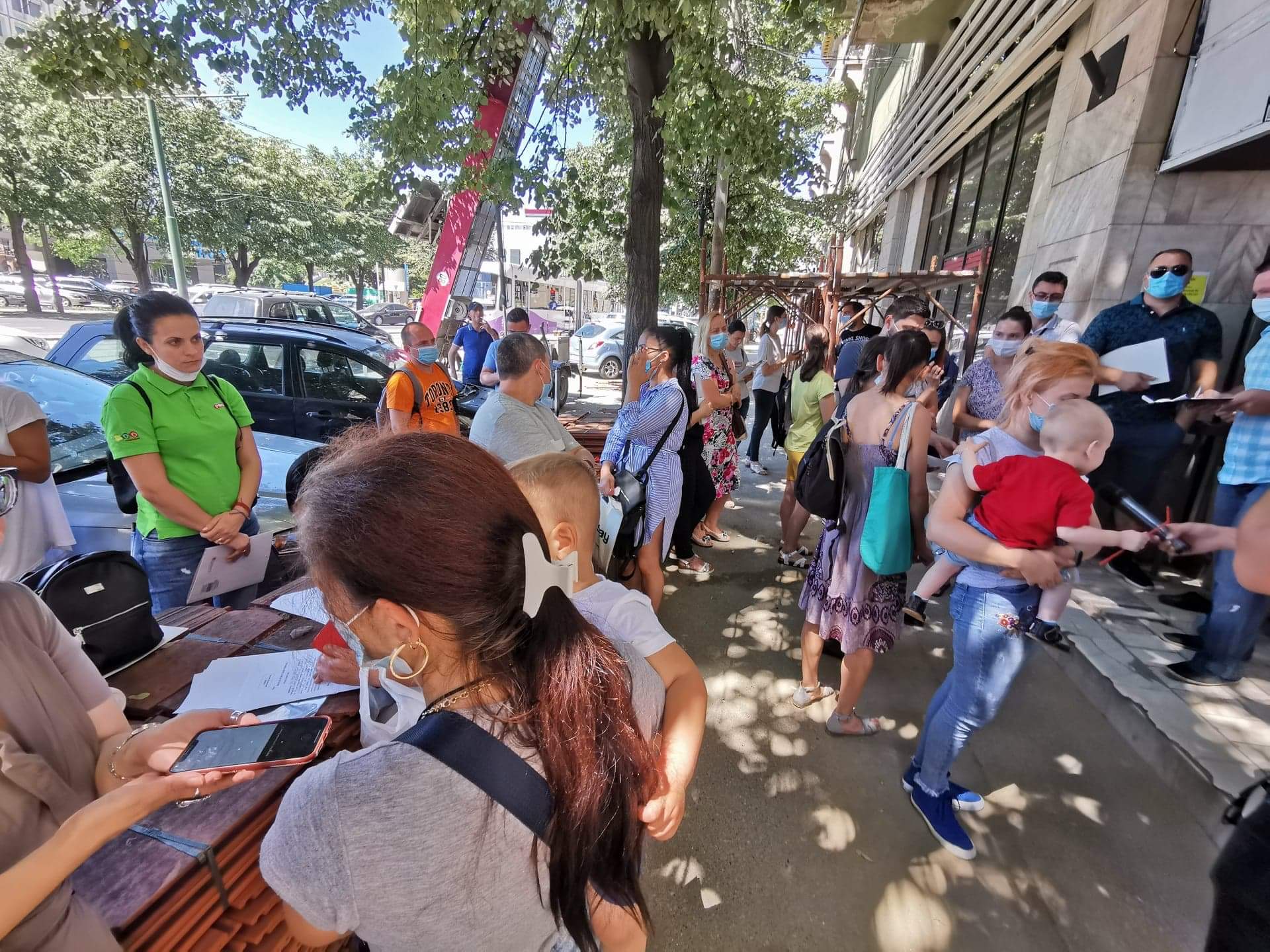 Bătălie pentru înscrierea copiilor la creșele din Timișoara, în anul școlar 2020-2021 FOTO