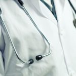 Poate ai și tu dreptate doctor_stetoscop
