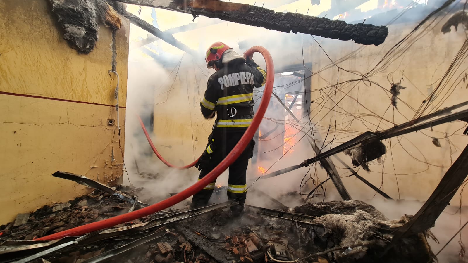 Primăria Timișoarei se implică în cazarea persoanelor rămase fără locuințe după incendiul de pe strada Mehadia