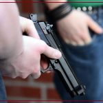 pistol_elevi