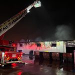 FOTO+VIDEO. Incendiu violent într-o hală de producție din Timișoara, 40 de angajați evacuați