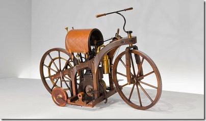 Daimler-Reitwagen-Mercedes-Benz-Motorcycle-riding-car