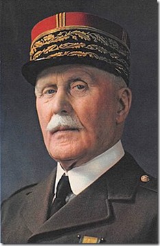 Pétain_-_Portrait_photographique_1941