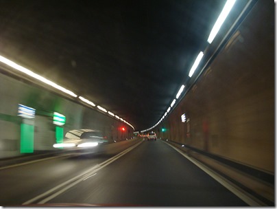 Gotthard_Road_Tunnel_Inside