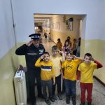 Polițiștii locali din Timișoara, lecție despre nonviolență pentru sute de elevi din nouă școli pol_locala_scoala16
