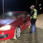 Tânăr prins băut la volan cu mașina neînmatriculată și fără permis, la Beregsău Mare sofer_beat_politie
